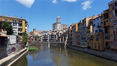 BARCELONA A GIRONA s pobytem u moře BUS - Girona