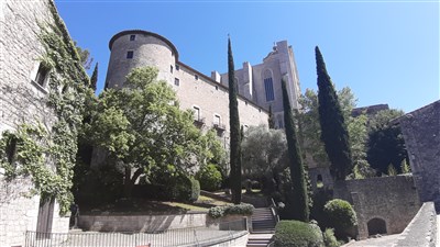 BARCELONA A GIRONA s pobytem u moře BUS - Girona