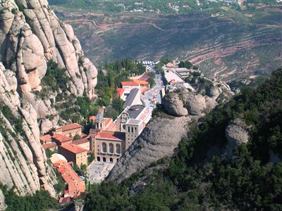 BARCELONA MONTSERRAT A GIRONA s pobytem u moře - Montserrat