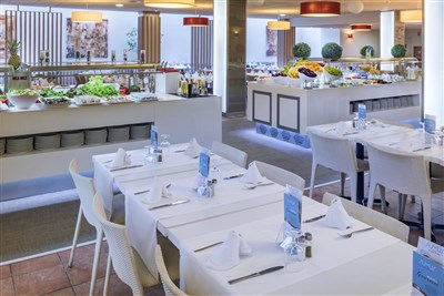 SUMUS STELLA & SPA - BUS - restaurace