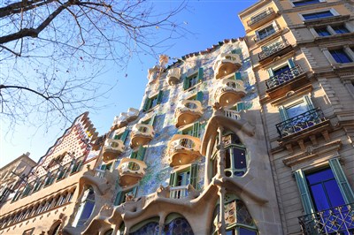 BARCELONA A GIRONA s pobytem u moře BUS - Barcelona