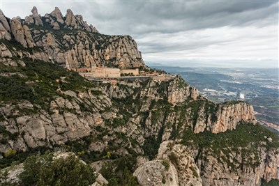BARCELONA MONTSERRAT A GIRONA s pobytem u moře - Montserrat