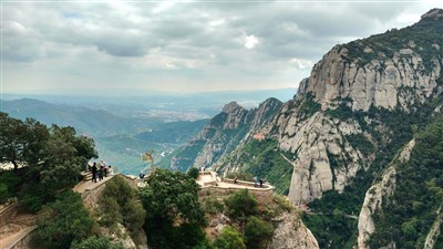 BARCELONA MONTSERRAT A GIRONA s pobytem u moře - Montserrat