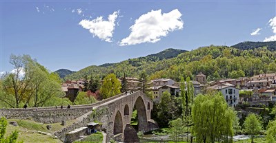 KATALÁNSKO, GIRONA, VALL DE NÚRIA A ANDORRA bus - Sant Joan de les Abadesses