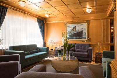 htop AMAIKA - BUS - hala