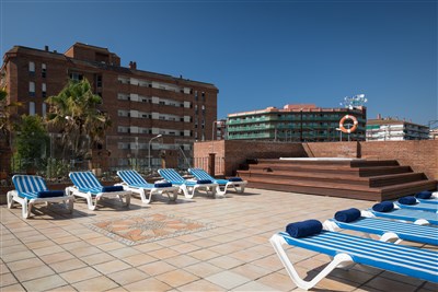 htop PALM BEACH - BUS - terasa a bazénem