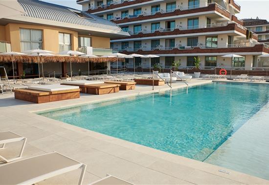 DWO SIRIUS BY CHECKIN - BUS