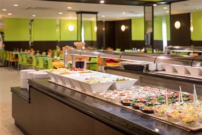 htop SUMMER SUN - VLASTNÍ DOPRAVA - htop Summer Sun, restaurace