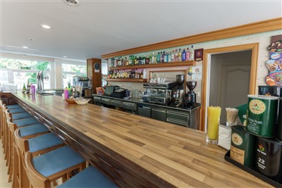 CHECKIN CATALONIA - BUS - Bar, kavárna