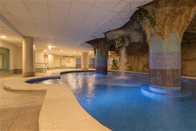 htop ROYAL STAR - LET - vnitřní bazén