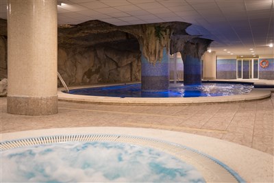 htop ROYAL STAR - LET - vnitřní bazén