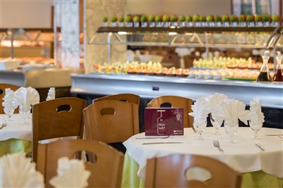 htop ROYAL STAR - LET - restaurace