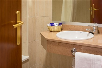 htop ROYAL STAR - LET - koupelna