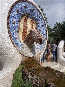 BARCELONA Sagrada Família, park Güell, MONTSERRAT, sklepy CODORNIU či FREIXENET, GIRONA - Barcelona