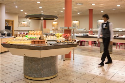 htop ROYAL SUN SUITES - BUS - bufet