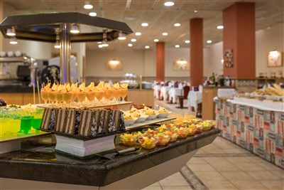 htop ROYAL SUN SUITES - BUS - bufet