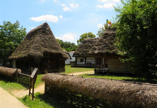 RUMUNSKO - ZA PERLAMI TRANSYLVÁNIE, ÚZEMÍ KNÍŽETE DRÁKULY A BUKUREŠŤ