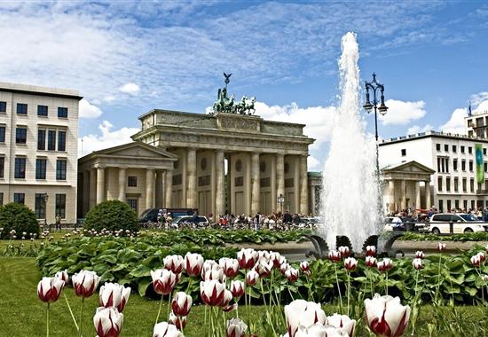 DRÁŽĎANY BERLÍN POSTUPIM