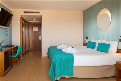 htop AMAIKA - BUS - pokoj