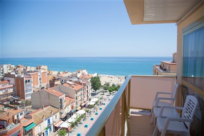 htop AMAIKA - BUS - balkón s výhledem