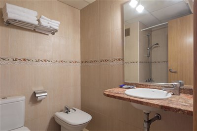 htop PALM BEACH - BUS - koupelna