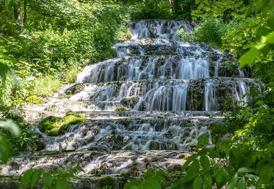 TOKAJSKÉ DOBRODRUŽSTVÍ V UHRÁCH A NA SLOVENSKU