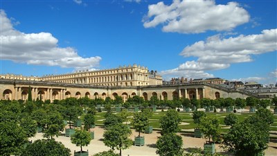 PAŘÍŽ VERSAILLES LOUVRE - zamek Versailles