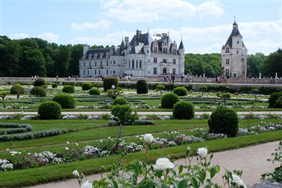 PAŘÍŽ, ZÁMKY NA LOIŘE, DISNEYLAND - Chenonceau